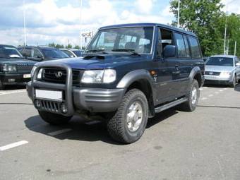 2001 Hyundai Galloper Pics