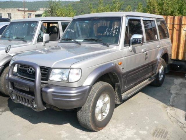 2002 Hyundai Galloper