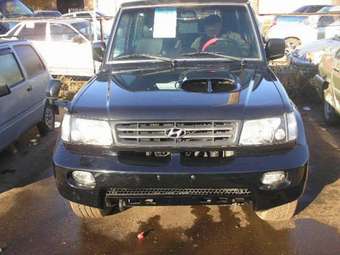 2002 Hyundai Galloper Photos