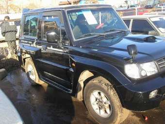 2002 Hyundai Galloper Photos
