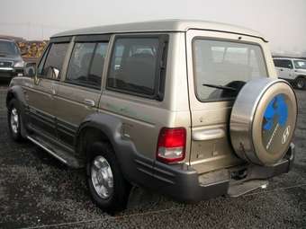 2002 Hyundai Galloper Pics