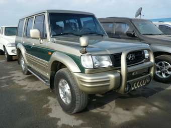 2002 Hyundai Galloper Photos