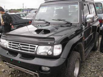 2002 Hyundai Galloper Pictures