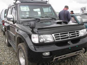 2002 Hyundai Galloper Photos