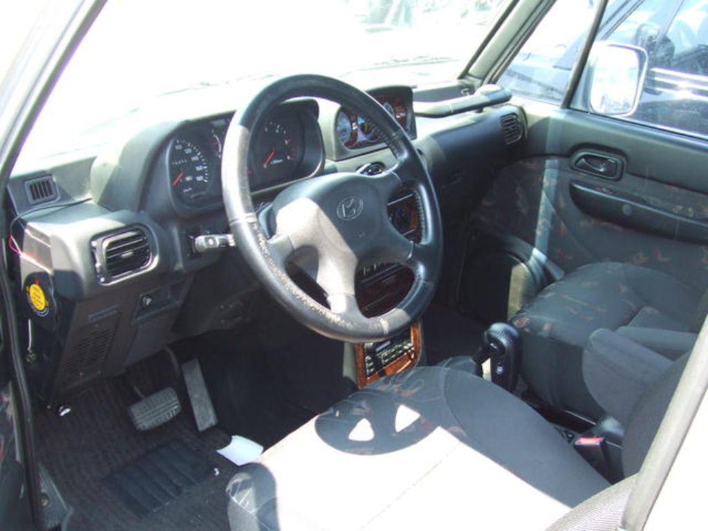 2003 Hyundai Galloper