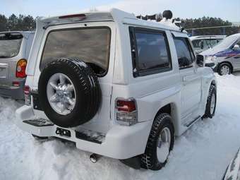 2003 Hyundai Galloper Photos