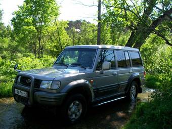 2003 Hyundai Galloper Photos