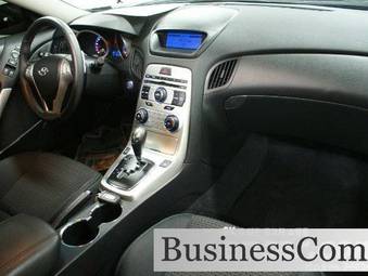 2010 Hyundai Genesis Coupe Images