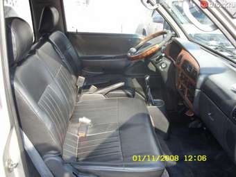2000 Hyundai Grace Pictures