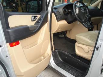 2008 Hyundai Grand Starex Pictures