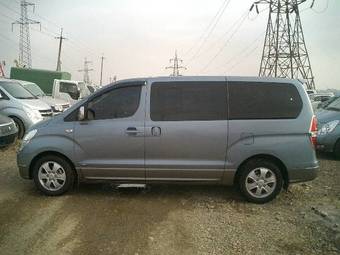 2008 Hyundai Grand Starex Pictures