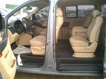 2008 Hyundai Grand Starex Pictures