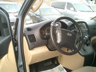 2008 Hyundai Grand Starex Photos
