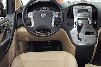 2008 Hyundai Grand Starex Photos