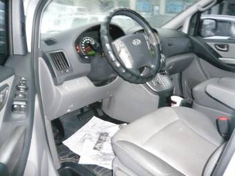 2008 Hyundai Grand Starex Pictures