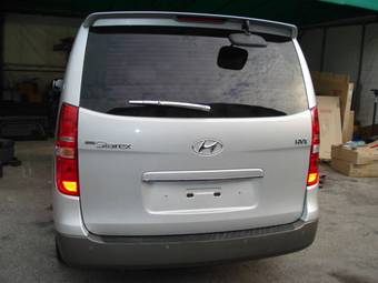 2008 Hyundai Grand Starex Photos