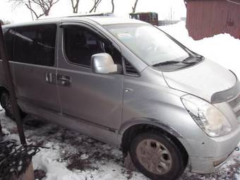 2008 Hyundai Grand Starex Photos
