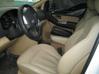2008 Hyundai Grand Starex Pictures
