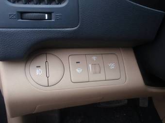 2008 Hyundai Grand Starex Images