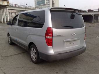 2008 Hyundai Grand Starex Images