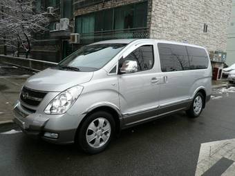 2008 Hyundai Grand Starex Photos