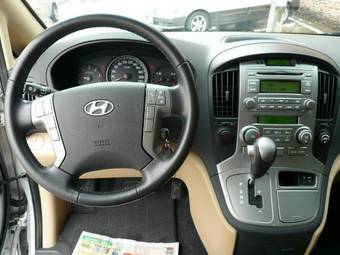 2008 Hyundai Grand Starex Pictures
