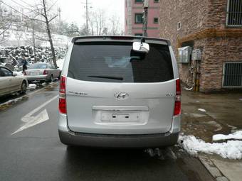 2008 Hyundai Grand Starex Images