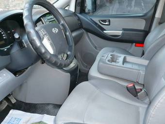 2008 Hyundai Grand Starex Photos