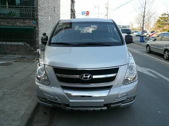 2008 Hyundai Grand Starex Photos