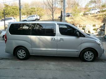 2008 Hyundai Grand Starex Pictures