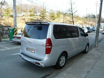 2008 Hyundai Grand Starex Photos
