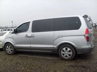 2008 Hyundai Grand Starex Photos