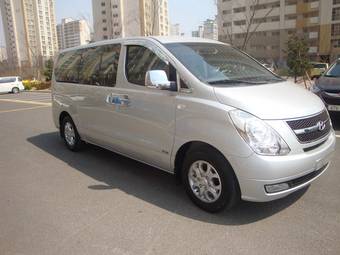2008 Hyundai Grand Starex Pictures