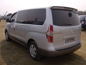 2008 Hyundai Grand Starex Photos