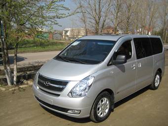 2008 Hyundai Grand Starex Photos