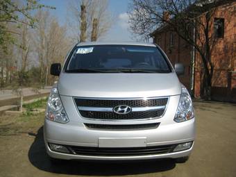 2008 Hyundai Grand Starex Pictures