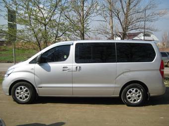 2008 Hyundai Grand Starex Photos