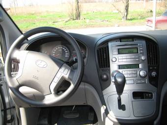 2008 Hyundai Grand Starex Wallpapers