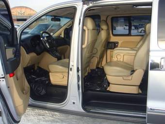2008 Hyundai Grand Starex Images