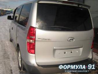 2008 Hyundai Grand Starex Pictures