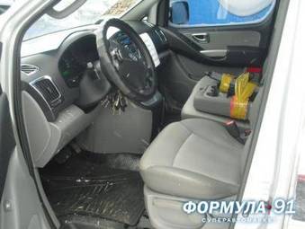 2008 Hyundai Grand Starex Photos