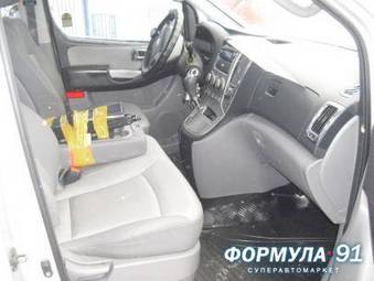 2008 Hyundai Grand Starex Photos