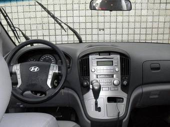 2008 Hyundai Grand Starex Photos