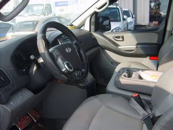 2008 Hyundai Grand Starex Pictures