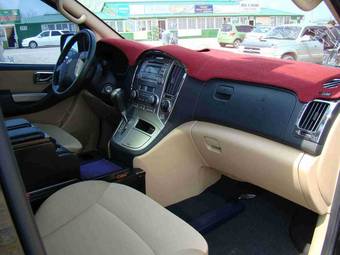2008 Hyundai Grand Starex Pictures