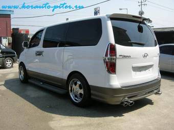 2008 Hyundai Grand Starex Photos