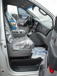 2008 Hyundai Grand Starex Photos