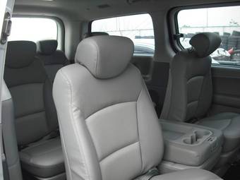2008 Hyundai Grand Starex Photos