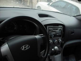 2008 Hyundai Grand Starex Photos