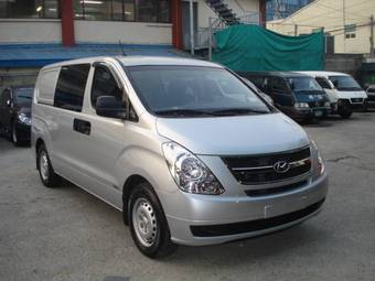 2008 Hyundai Grand Starex Photos